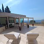 Holiday home Con Piscina In *