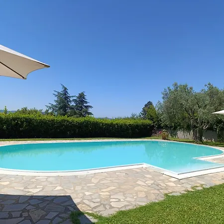 Vakantiehuis Con Piscina In *